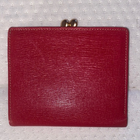 Burberry Kisslock Red Textured Wallet with Gold Accents - Picture 2 of 8